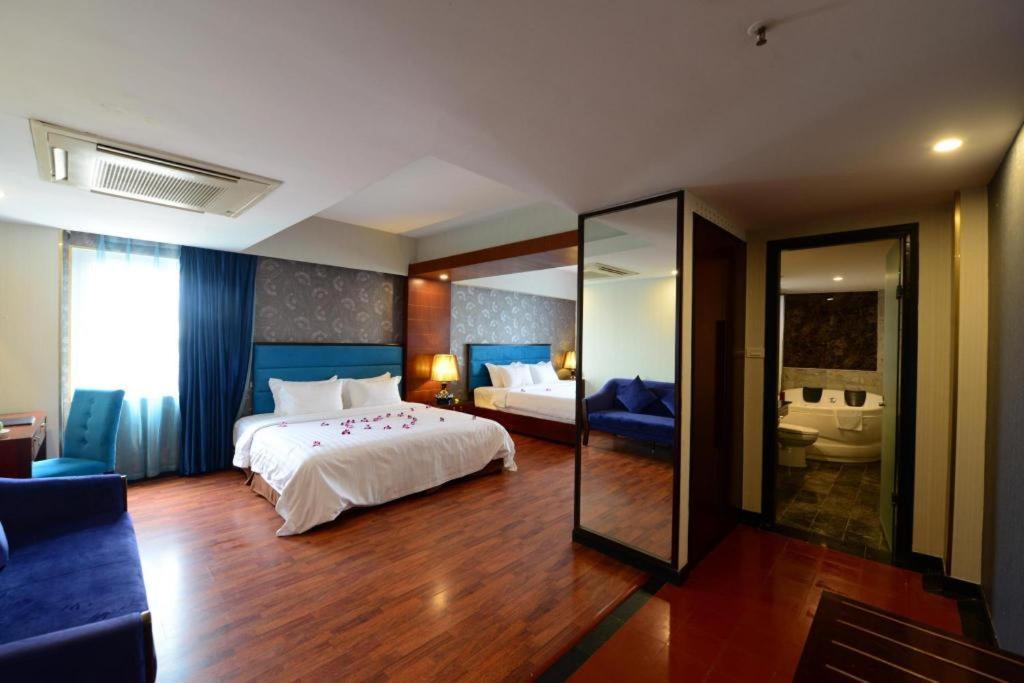 Hanoi Antique Legend Hotel Buitenkant foto